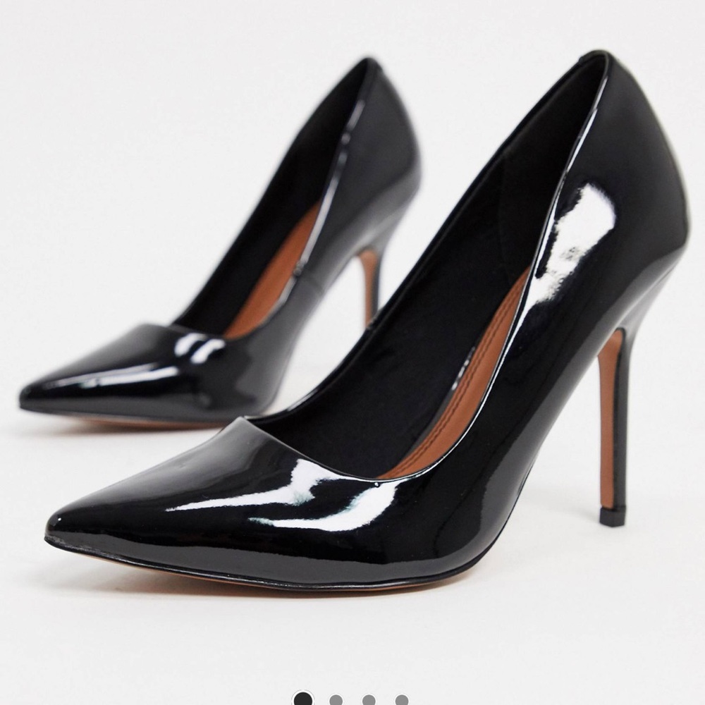 Black glossy heels